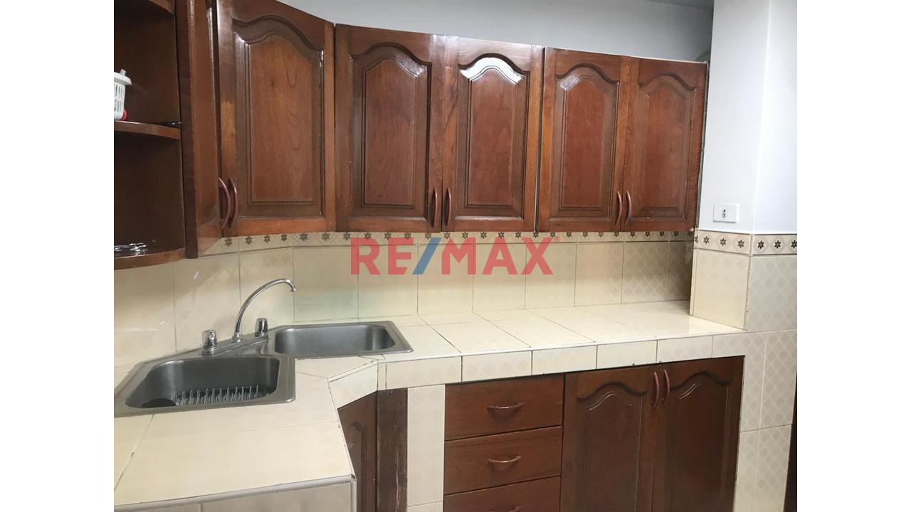 🏡✨ ¡¡ Venta De Exclusivo Departamento Con Azotea Privada De 136 M2. !!  ✨🏡 📍 Urb. La Planicie 🌳 Una De Las Zonas Residenciales Más Exclusivas De La Molina — foto 5