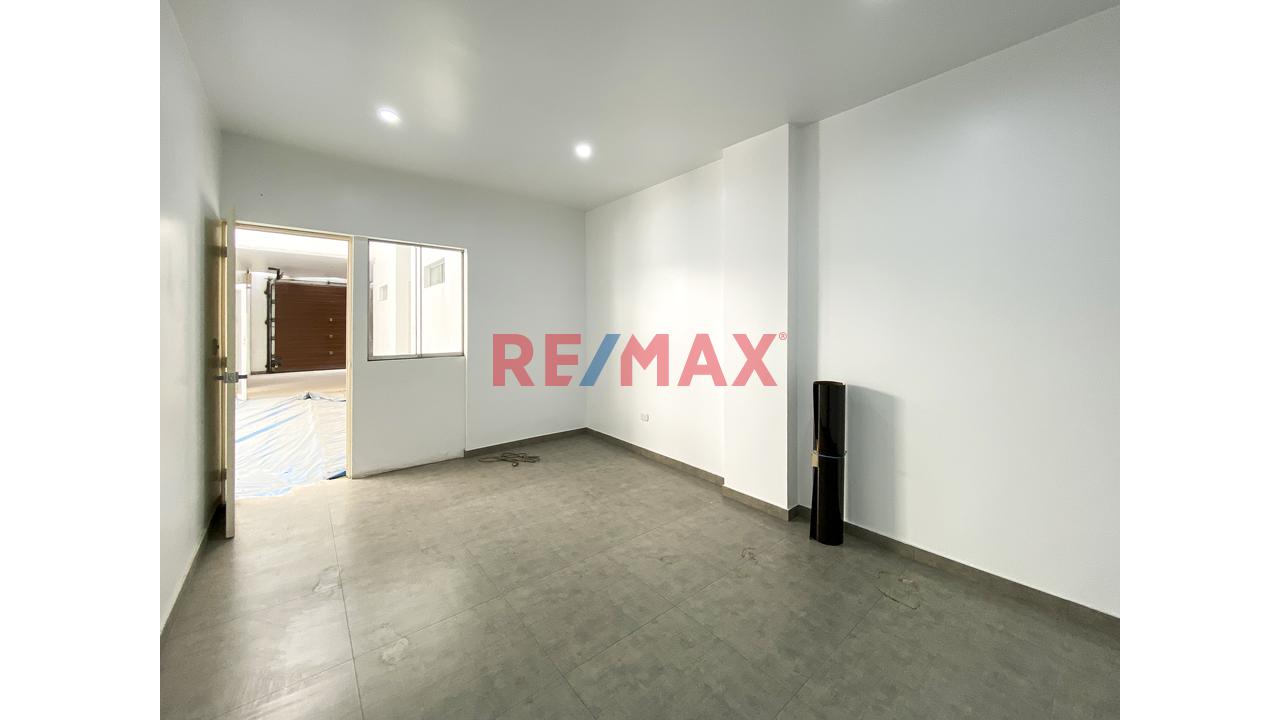Inversion Lista : Local Comercial De 3 Pisos ,Para Iniciar Tu Negocio - 10