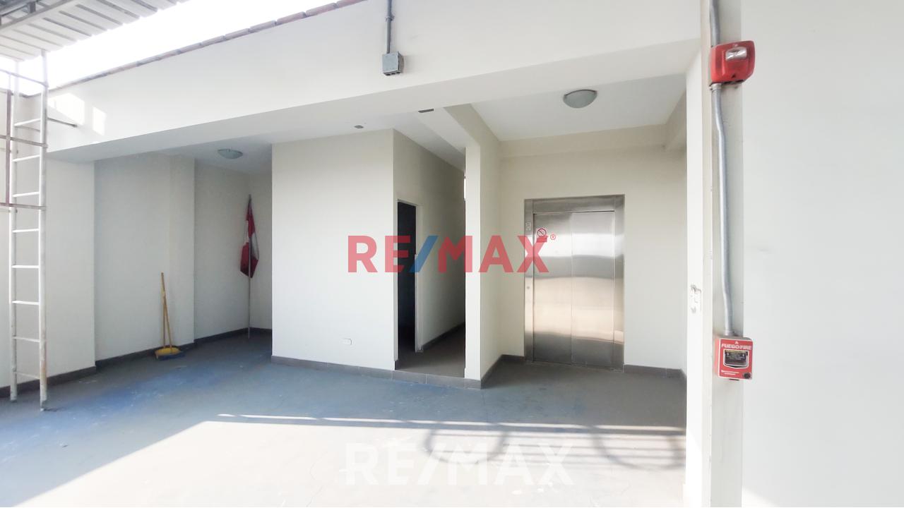 Venta De Edificio Corporativo Completo Y De Estreno. - 14