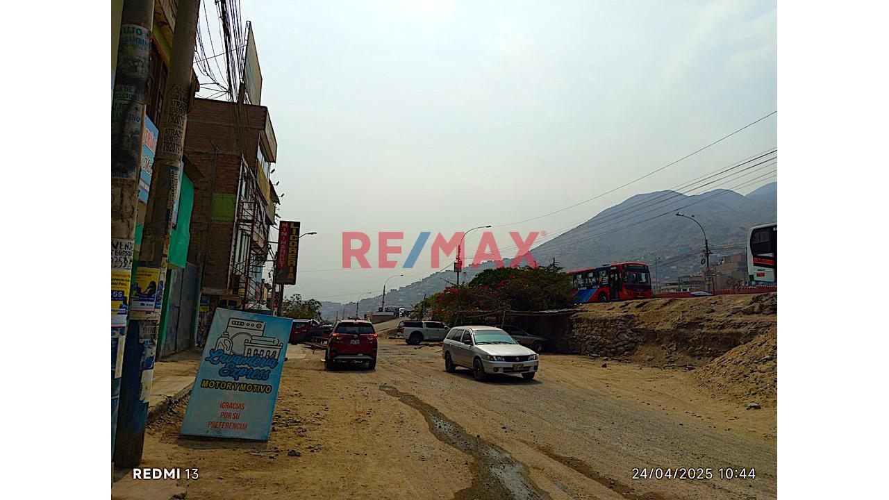 Se Vende Casa Comercial De 4 Pisos   A Media Cuadra De Av Tupac Km 22 — foto 7