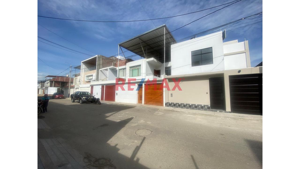 Venta De Terreno De 258 M2 En Miraflores Country Club - 7
