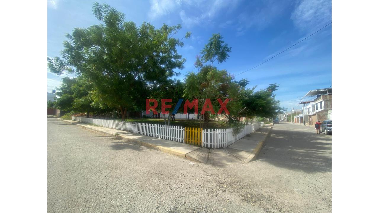 Venta De Terreno De 258 M2 En Miraflores Country Club - 3