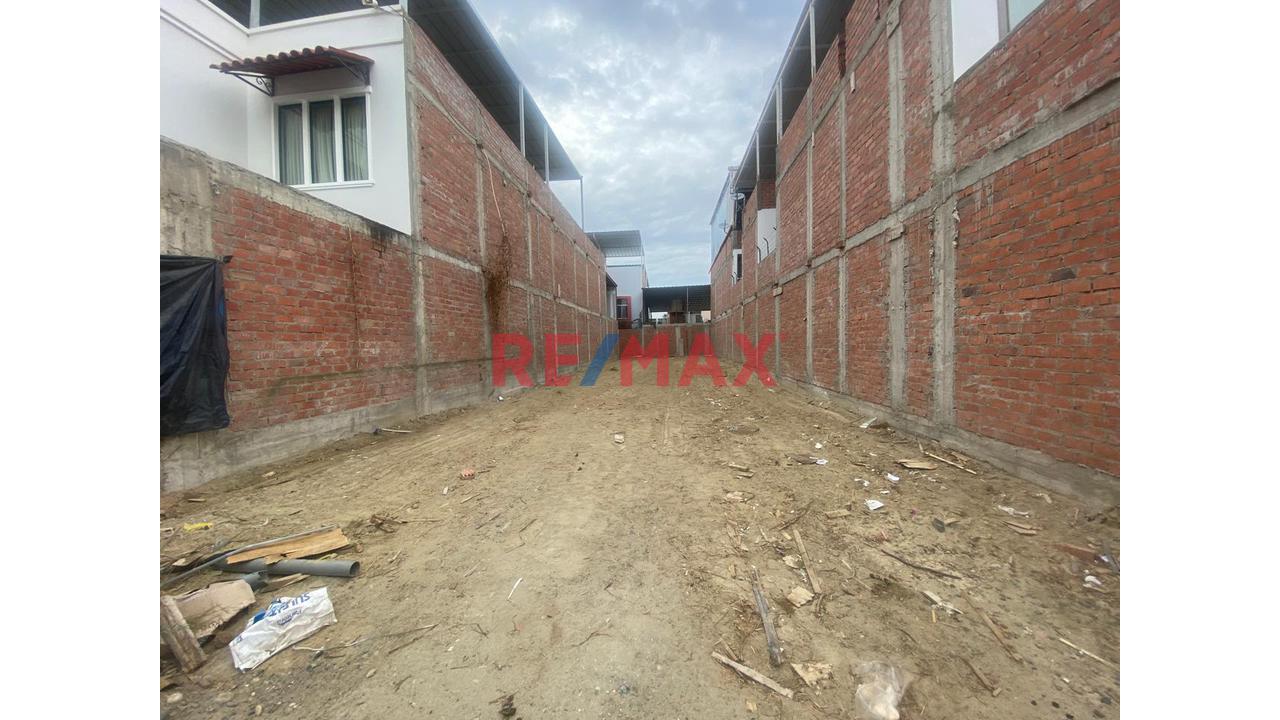 Venta De Terreno De 258 M2 En Miraflores Country Club - 1