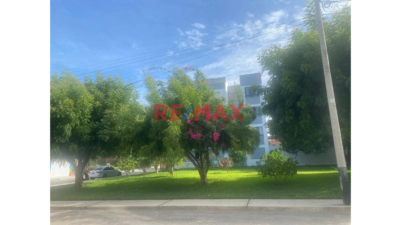 Venta De Terreno De 258 M2 En Miraflores Country Club - 4