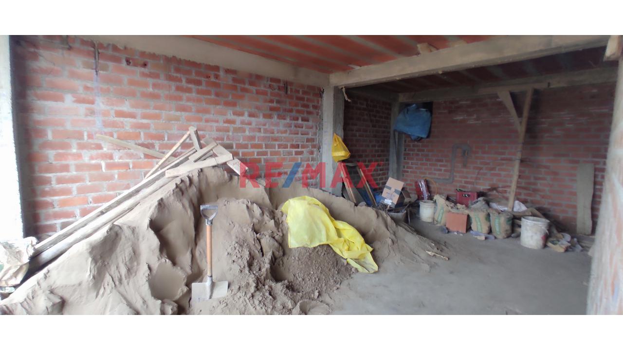 Se Vende Edificio En Construccion De 6 Pisos, Inversión Segura Y Altamente Rentable, Con 880 M2 De Area Construido, Ubicado En La Cuadra 3 De Av. Templo Tardío, Urb. Mangomarca, San Juan De Lurigancho - 3