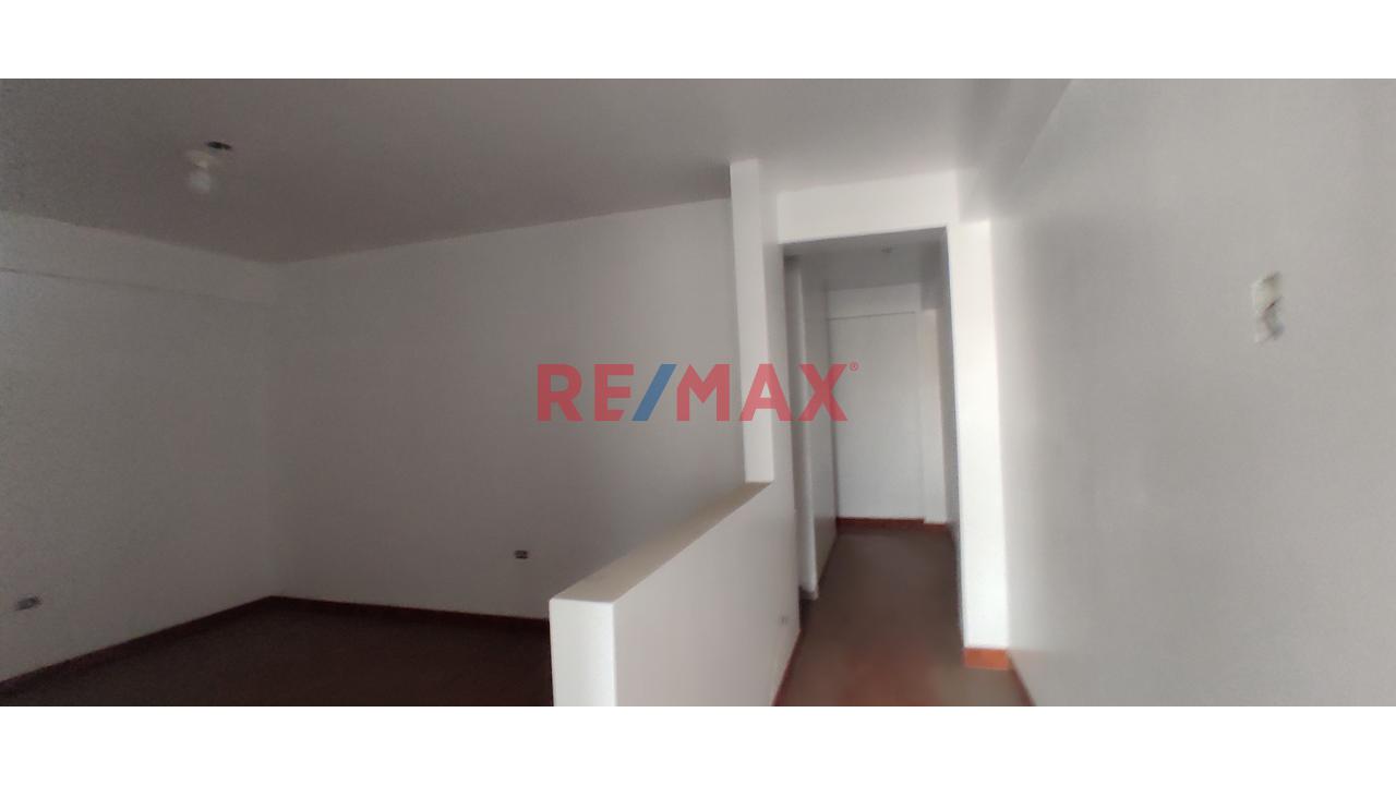 Se Vende Edificio En Construccion De 6 Pisos, Inversión Segura Y Altamente Rentable, Con 880 M2 De Area Construido, Ubicado En La Cuadra 3 De Av. Templo Tardío, Urb. Mangomarca, San Juan De Lurigancho - 17