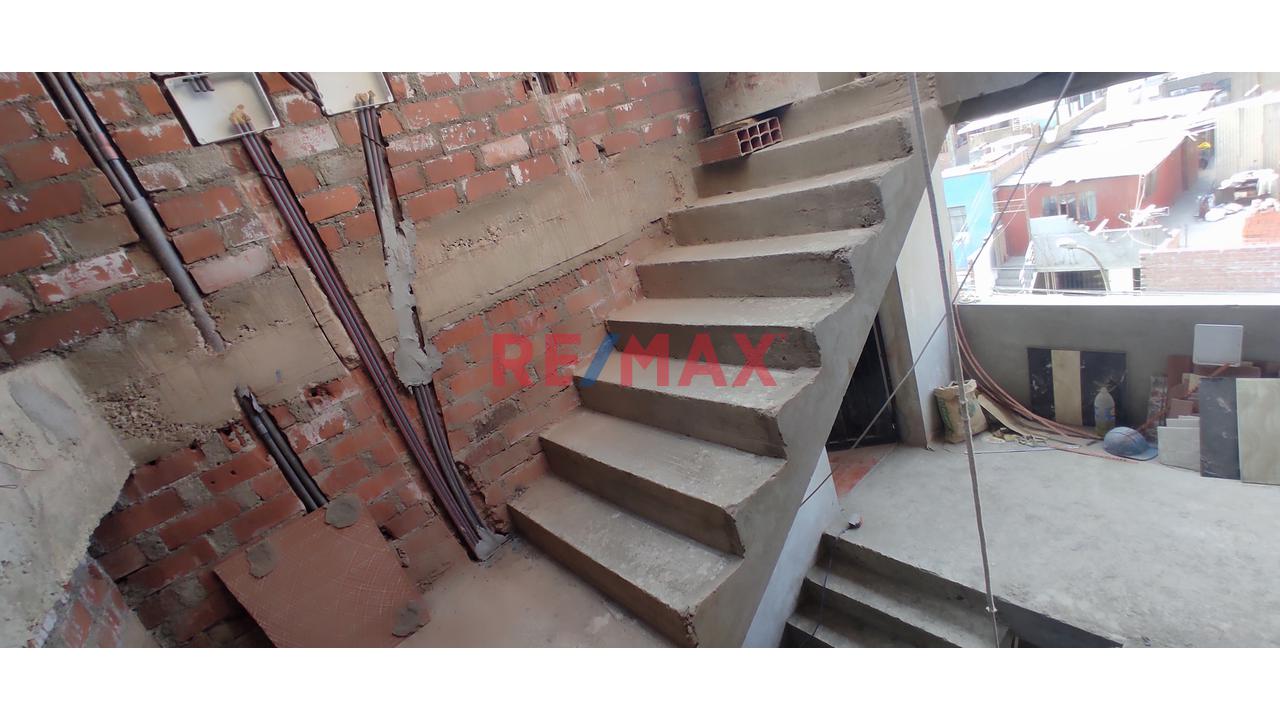 Se Vende Edificio En Construccion De 6 Pisos, Inversión Segura Y Altamente Rentable, Con 880 M2 De Area Construido, Ubicado En La Cuadra 3 De Av. Templo Tardío, Urb. Mangomarca, San Juan De Lurigancho - 7