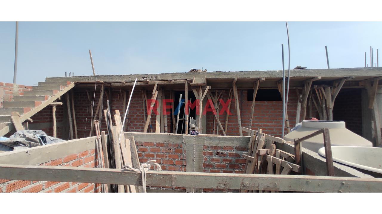 Se Vende Edificio En Construccion De 6 Pisos, Inversión Segura Y Altamente Rentable, Con 880 M2 De Area Construido, Ubicado En La Cuadra 3 De Av. Templo Tardío, Urb. Mangomarca, San Juan De Lurigancho - 13