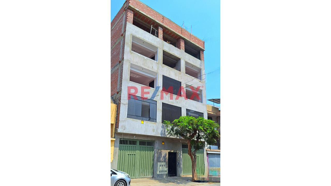 Se Vende Edificio En Construccion De 6 Pisos, Inversión Segura Y Altamente Rentable, Con 880 M2 De Area Construido, Ubicado En La Cuadra 3 De Av. Templo Tardío, Urb. Mangomarca, San Juan De Lurigancho - 1