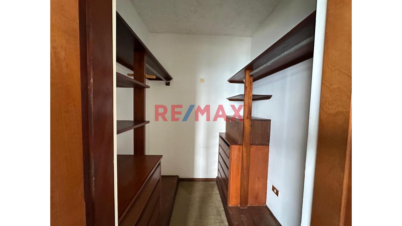 Se Vende Lindo Duplex En El Corazón De San Isidro !! Con La Mejor Vista De La Ciudad Y Sus Parques !! — foto 11