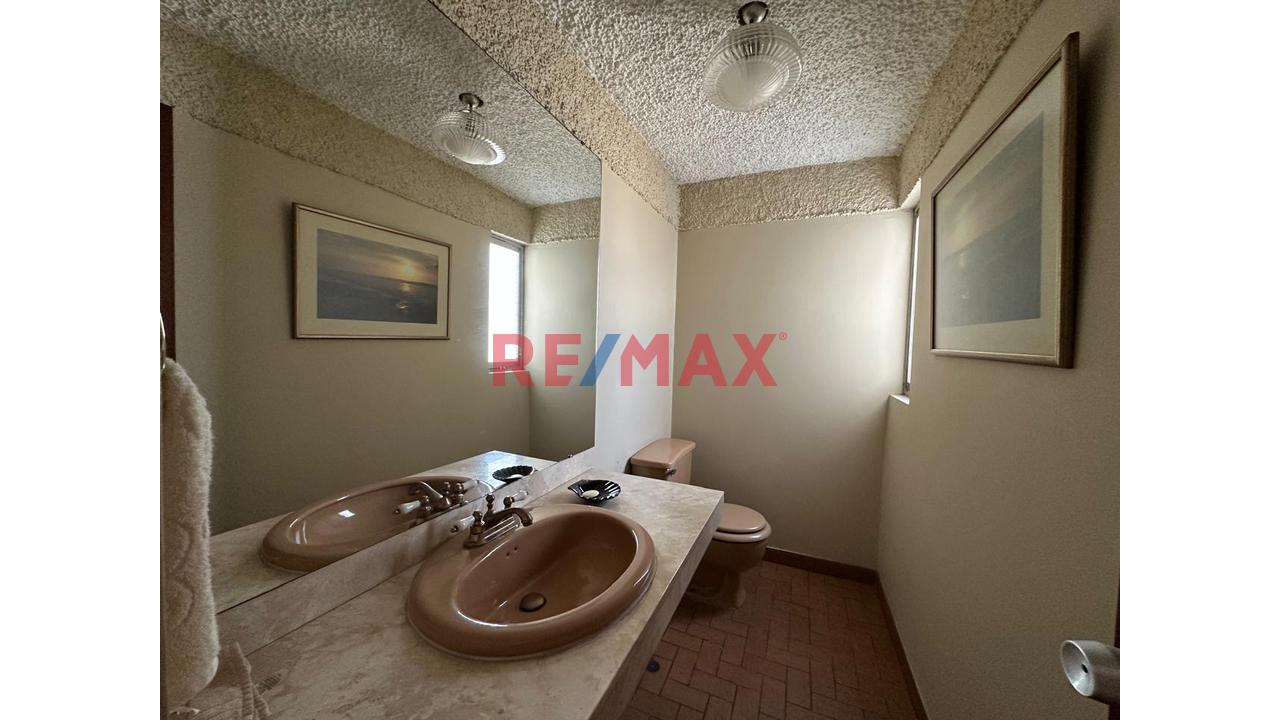 Se Vende Lindo Duplex En El Corazón De San Isidro !! Con La Mejor Vista De La Ciudad Y Sus Parques !! — foto 5