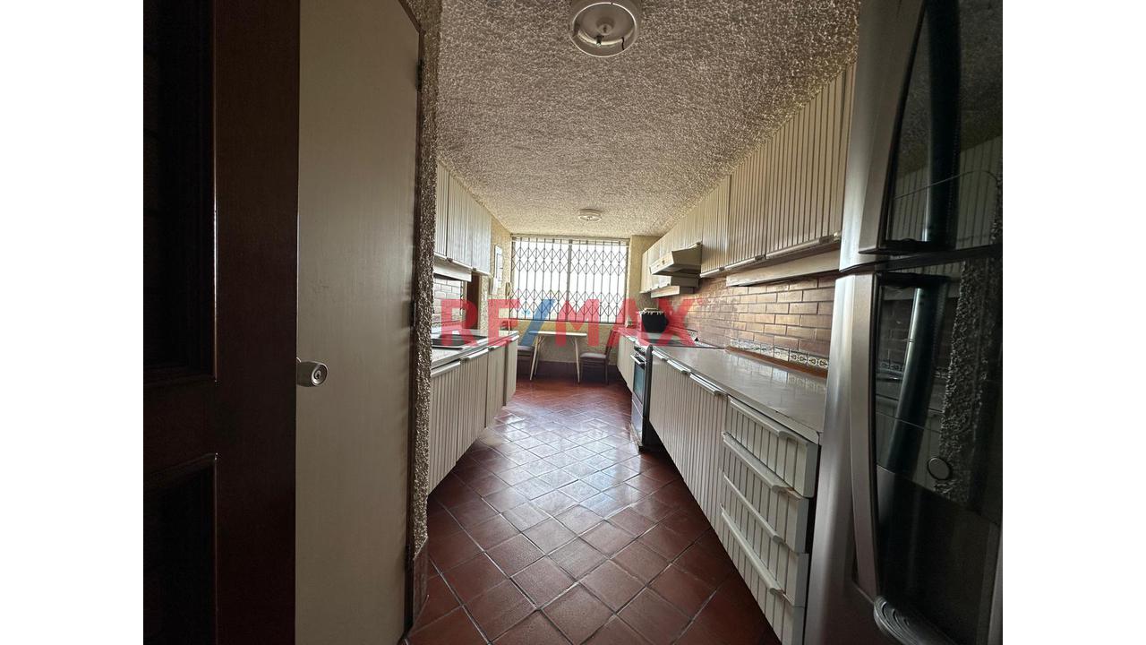 Se Vende Lindo Duplex En El Corazón De San Isidro !! Con La Mejor Vista De La Ciudad Y Sus Parques !! — foto 7