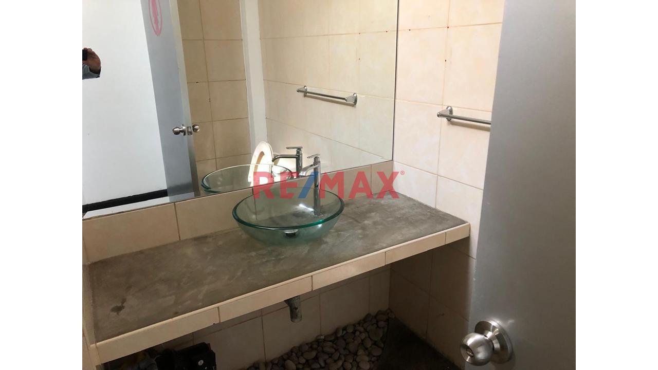 Alquiler De Oficina Duplex En Esquina En Miraflores — foto 9