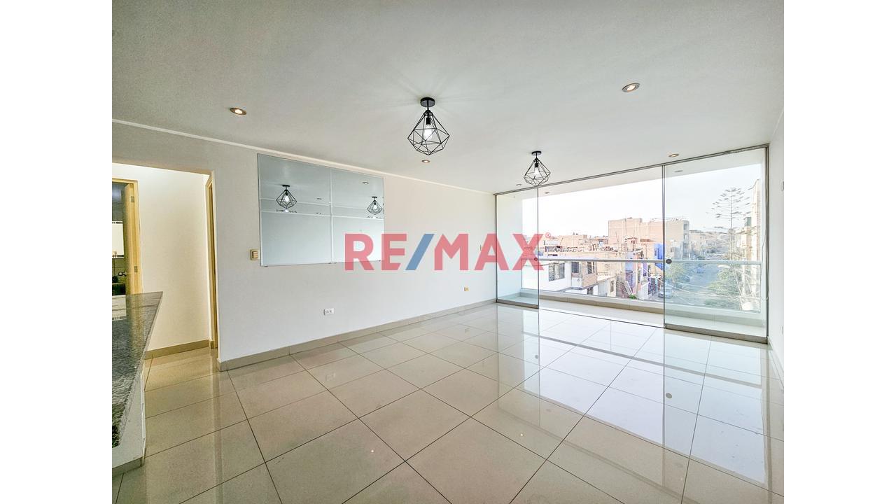 Venta De Departamento En Urb Huaquillay Comas