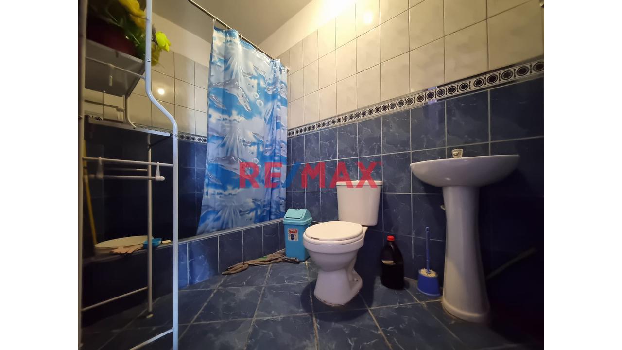 ¡Oportunidad En Puente Piedra! Casa De 2 Pisos Con Entradas Independientes – Ideal Para Vivir - 10