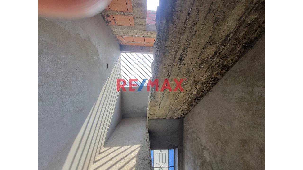 ¡Oportunidad En Puente Piedra! Casa De 2 Pisos Con Entradas Independientes – Ideal Para Vivir - 14