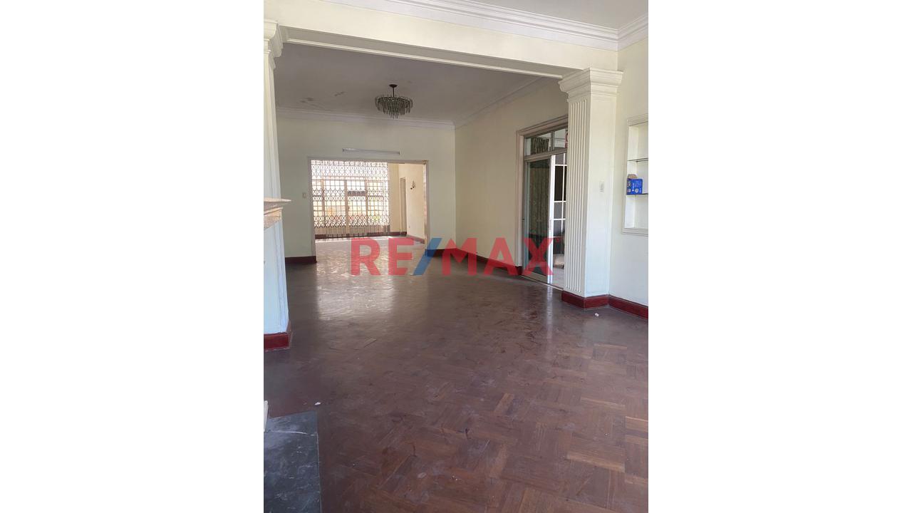 Se Vende Casa Como Terreno En Cercado De Lima - 6