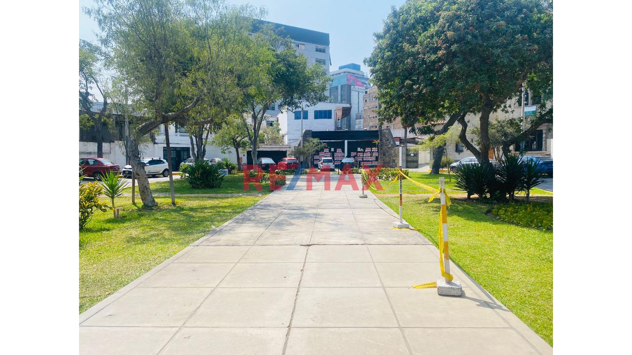 Se Vende Casa Como Terreno En Cercado De Lima - 5
