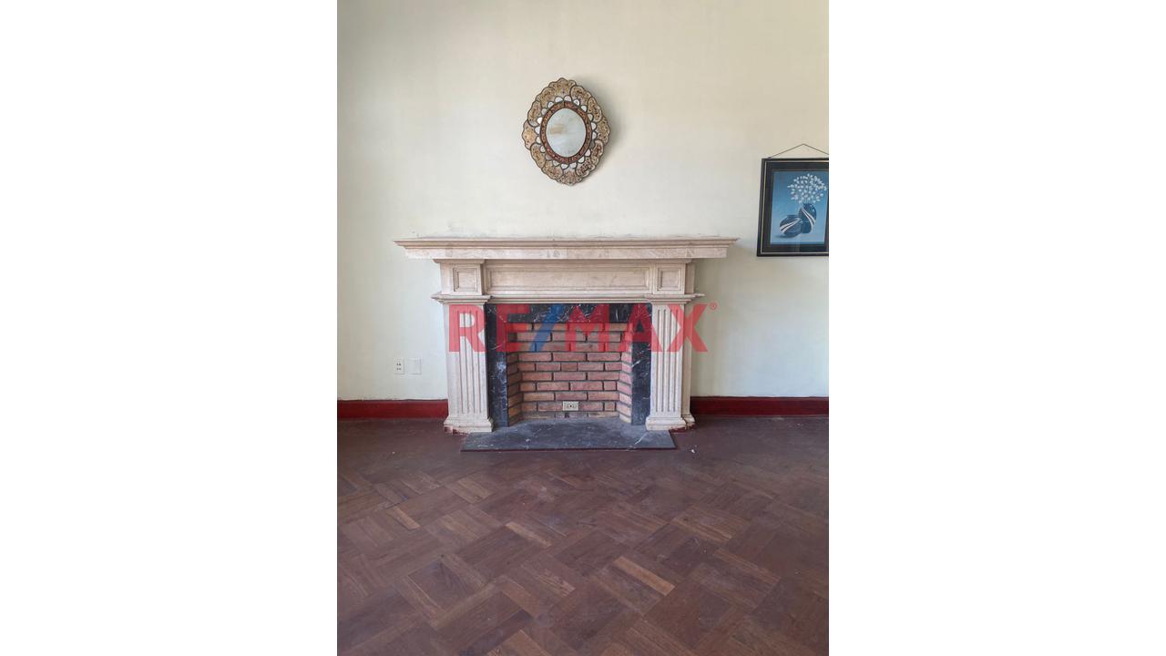 Se Vende Casa Como Terreno En Cercado De Lima - 4