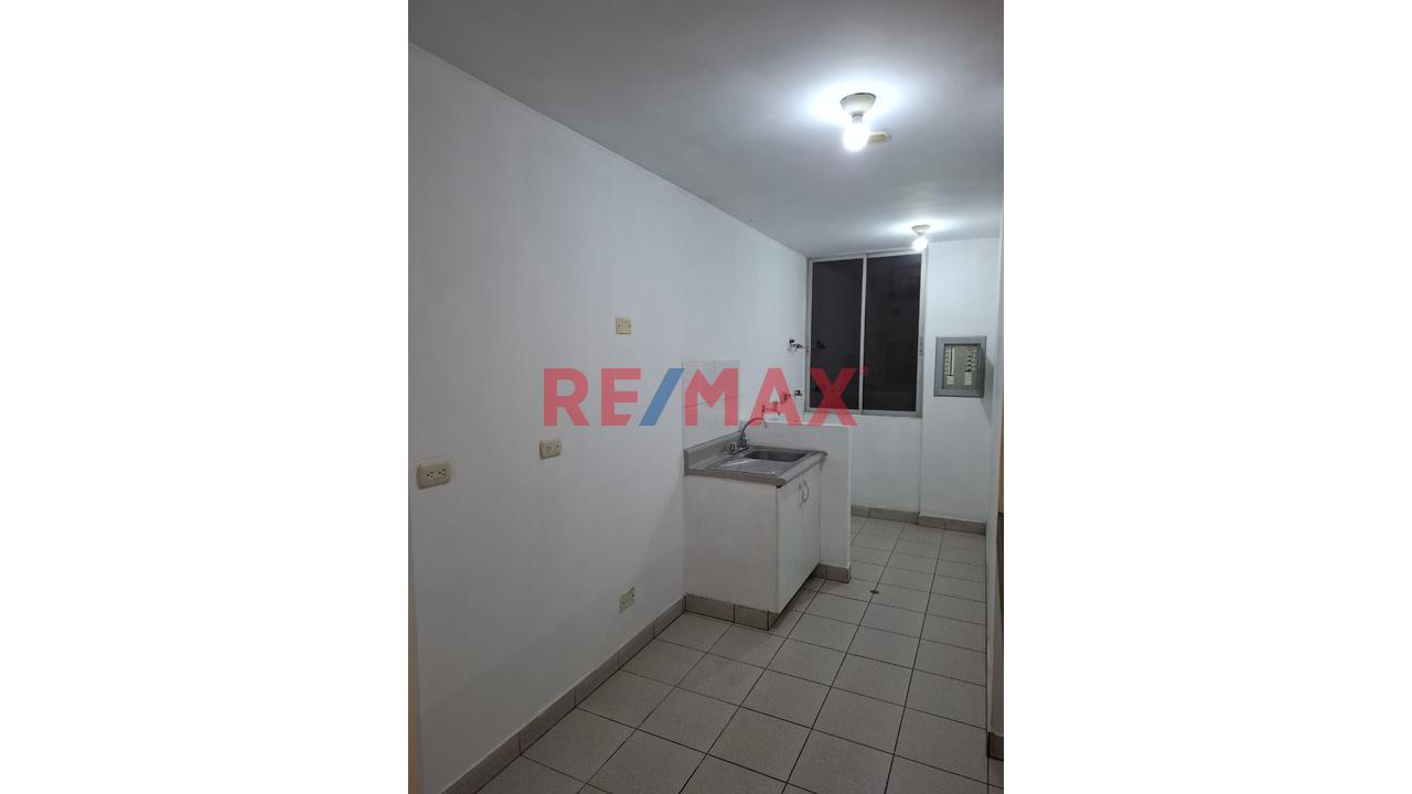 ¡Oportunidad Se Remata Departamento En El Condominio Golf De Ñaña! — foto 5
