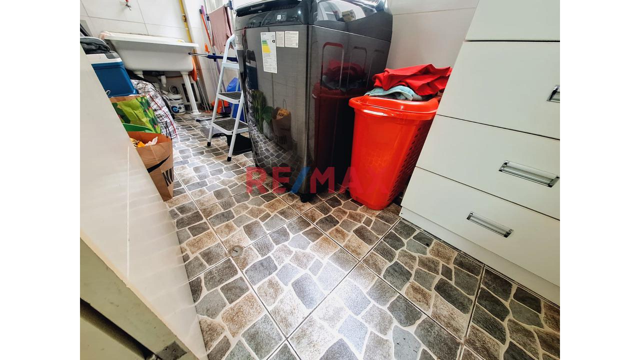 Vendo Departamento Duplex En Zona Residencial Exclusiva De Santiago De Surco — foto 12
