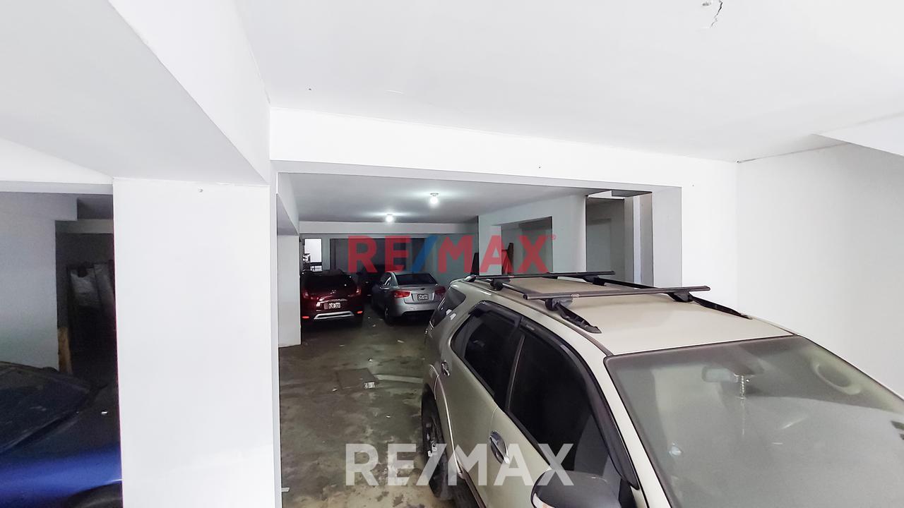 Venta De Local Comercial En Av. Zamurrilla - Smp - 18