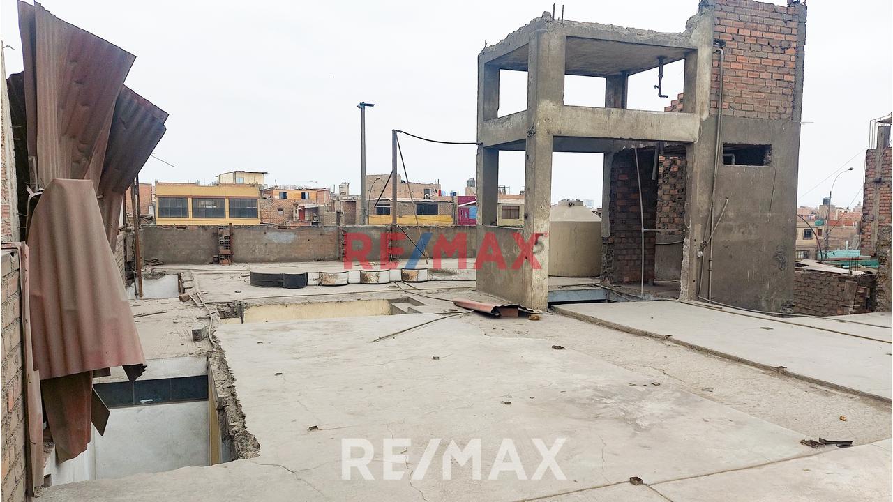 Venta De Local Comercial En Av. Zamurrilla - Smp - 20