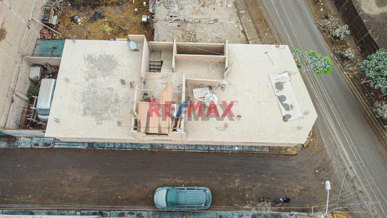 Se Vende Amplia Casa De 2 Pisos + Local Comercial En Puente Piedra - 20
