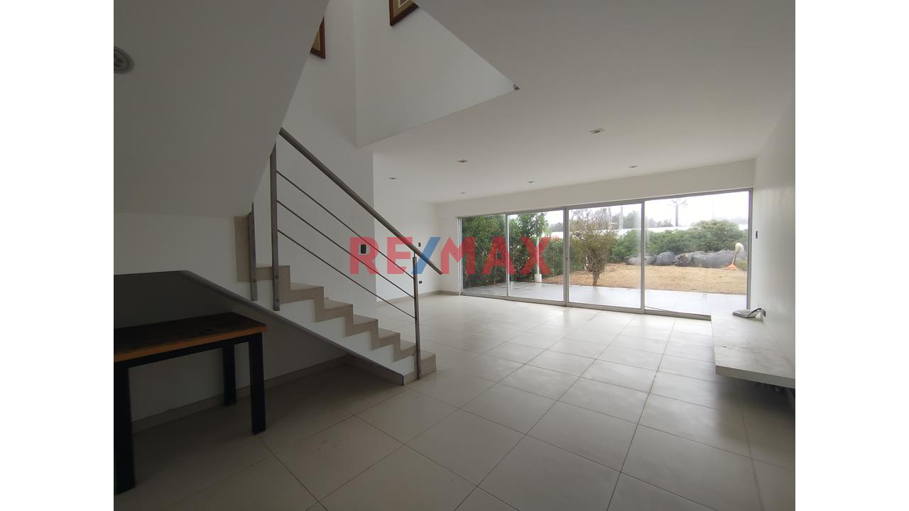 Casa De Playa En Venta En Condominio Solimar - 1