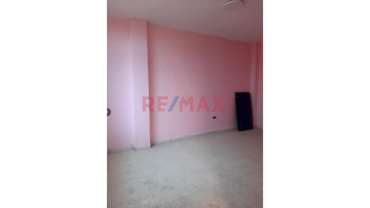 Venta De Casa Distrito Santa Rosa - 2