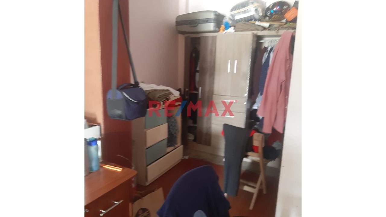 Casa En Av Separadora Industrial De 2 Pisos — foto 3