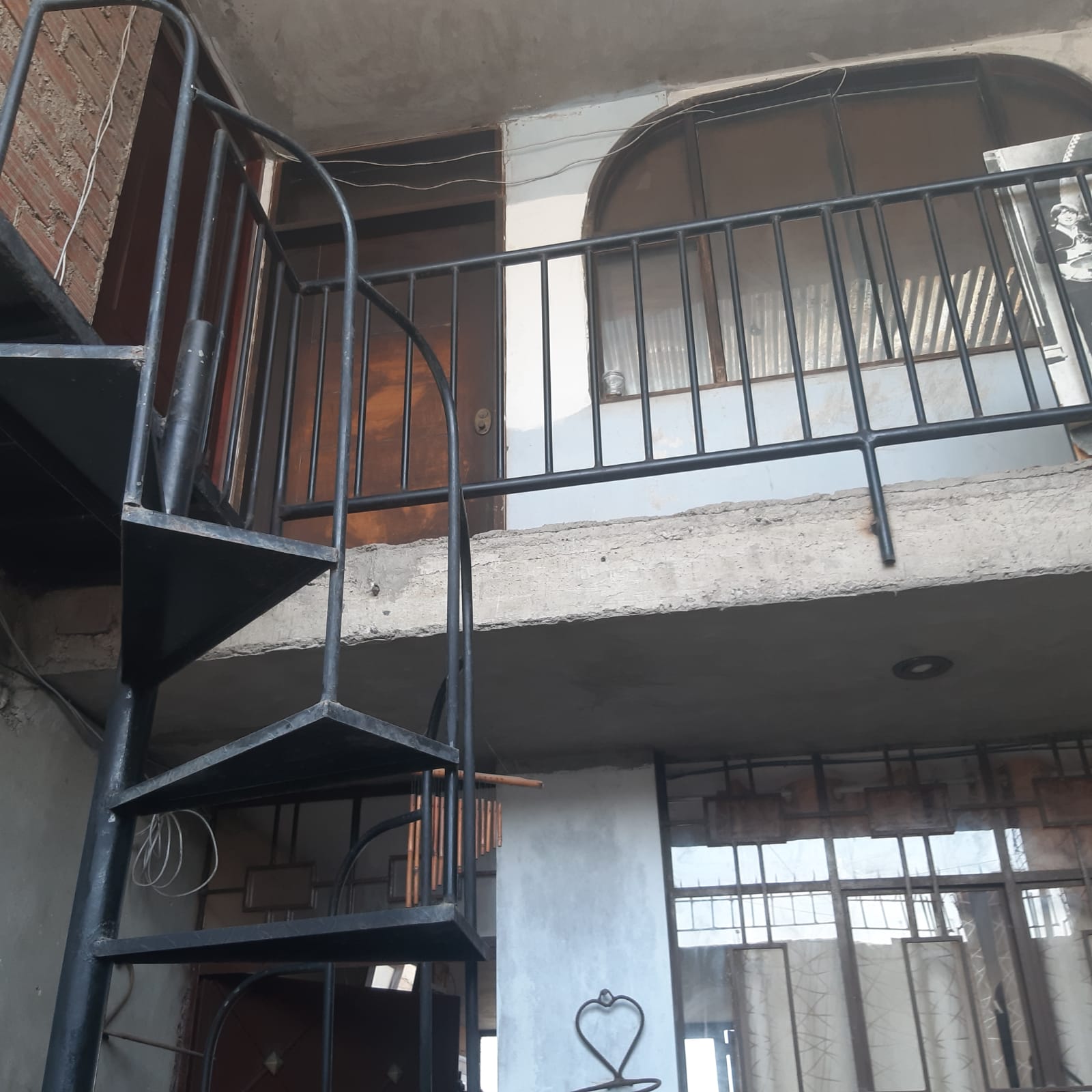 Casa En Av Separadora Industrial De 2 Pisos