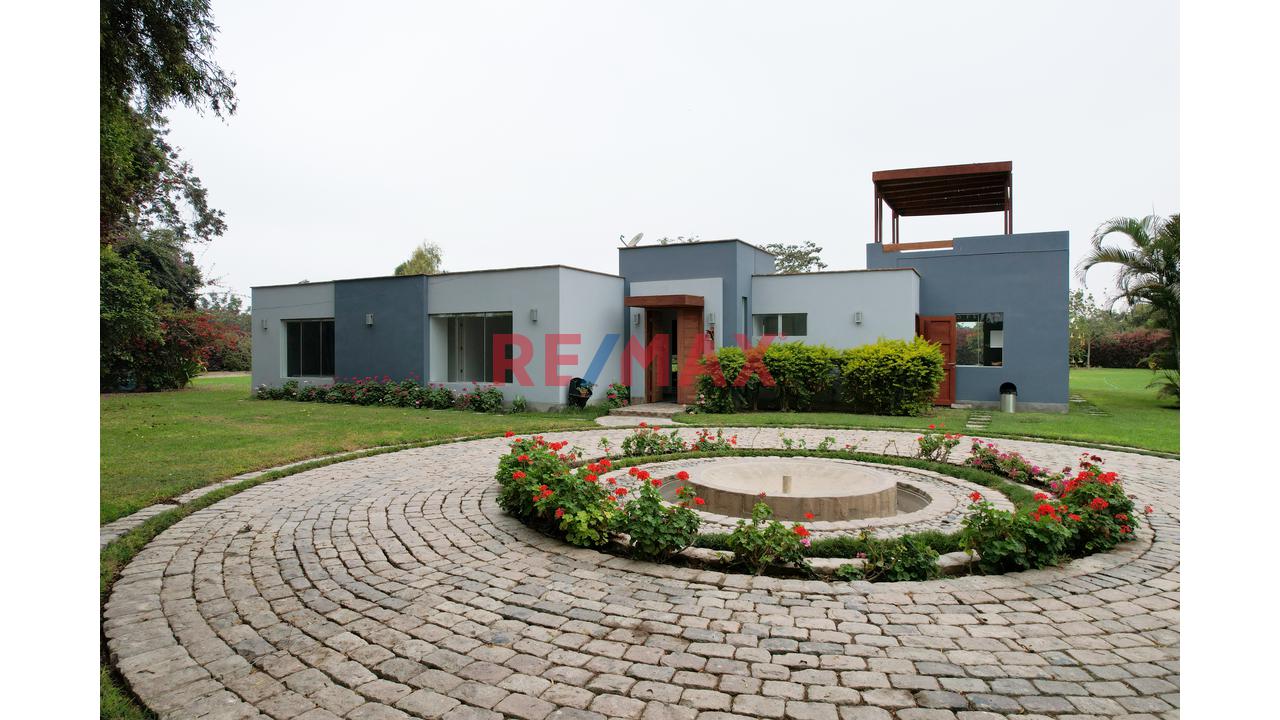 Se Vende Hermosa Casa De Campo En El Carmen - Chincha