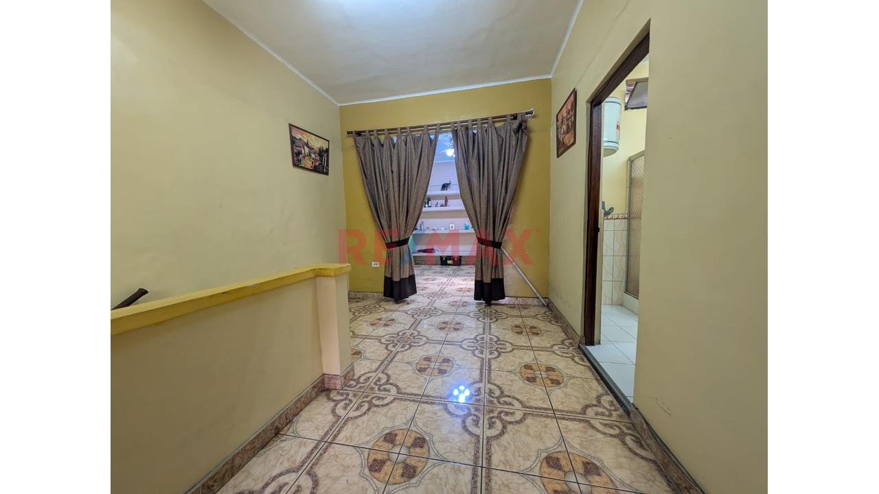 Venta De Departamento Duplex En Av Manco Capac - La Victoria - 3