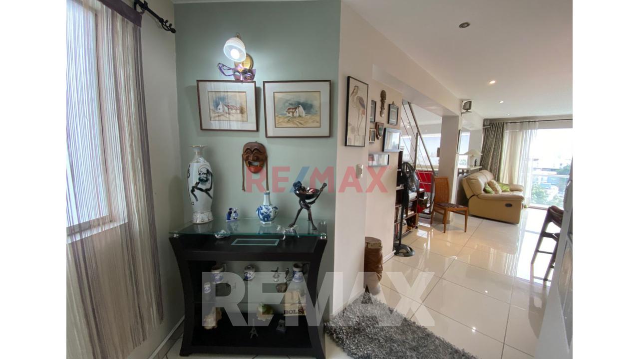 Venta De Exclusivo Dúplex De 275 M² En Paseo Del Bosque, Muy Cerca Al Pentagonito – Vista Panorámica — foto 9