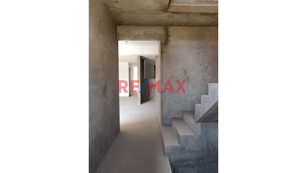 Venta De Departamento En Casco , Sol De Huampani - 3