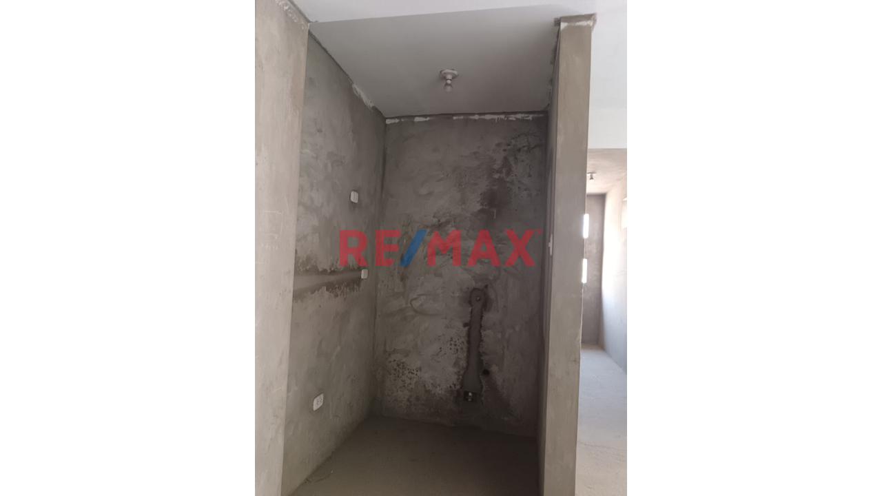 Venta De Departamento En Casco , Sol De Huampani - 2