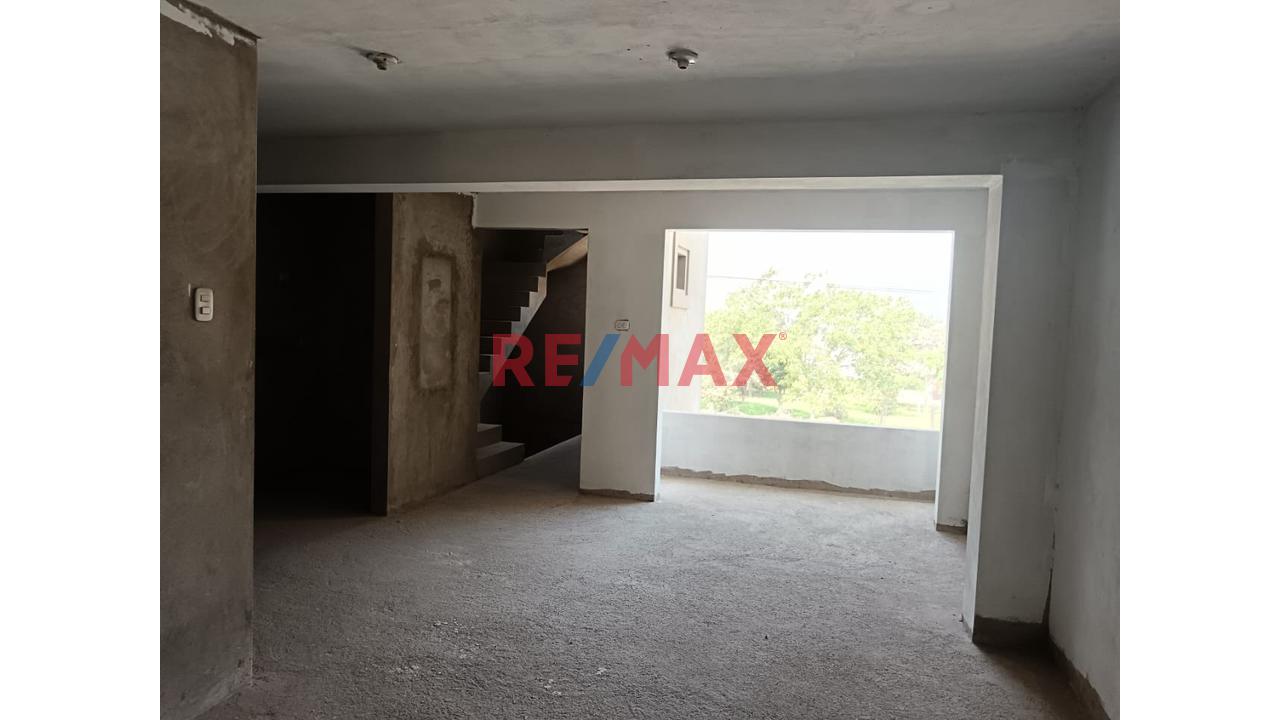 Venta De Departamento En Casco , Sol De Huampani - 5