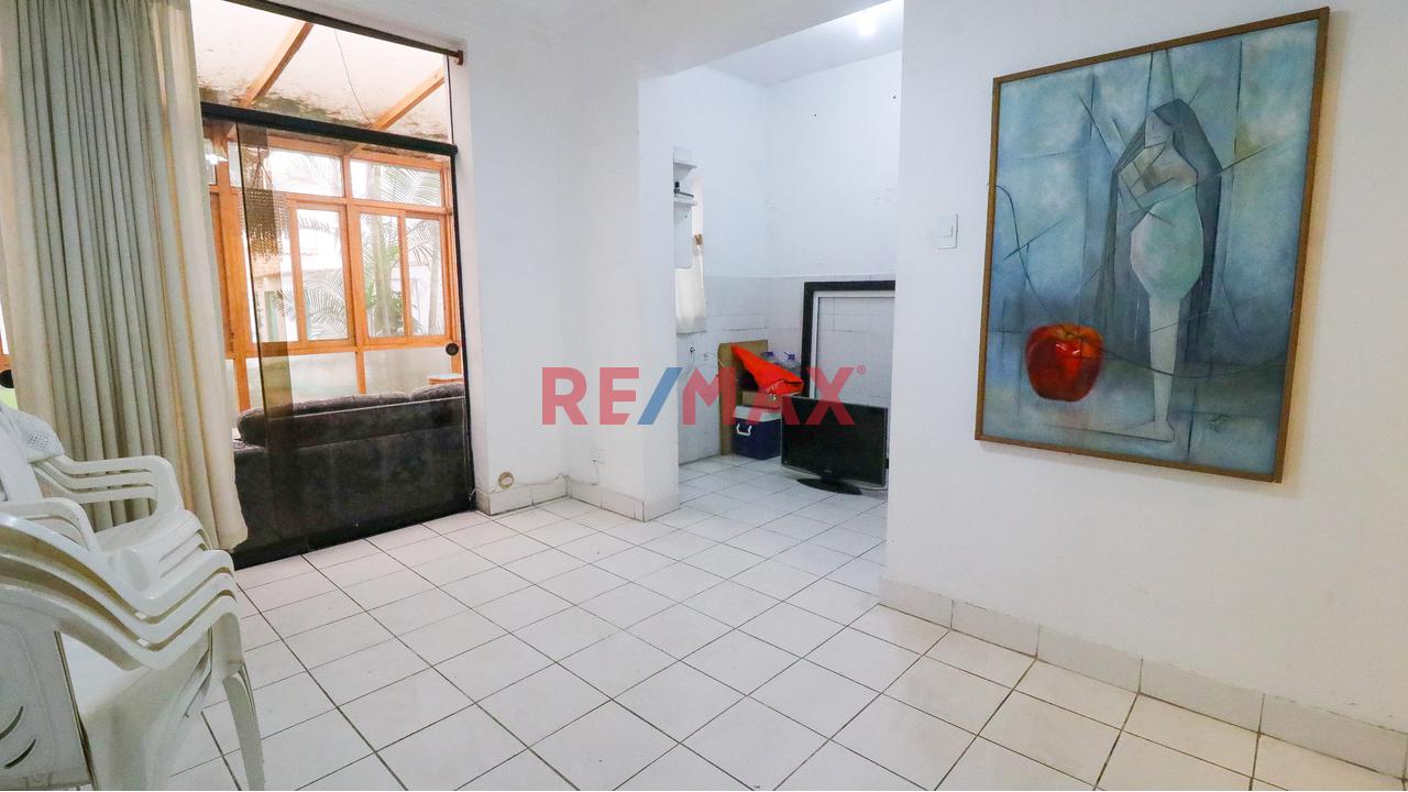 Casa de 4 dormitorios en Jesus Maria, 241 m² — foto 4