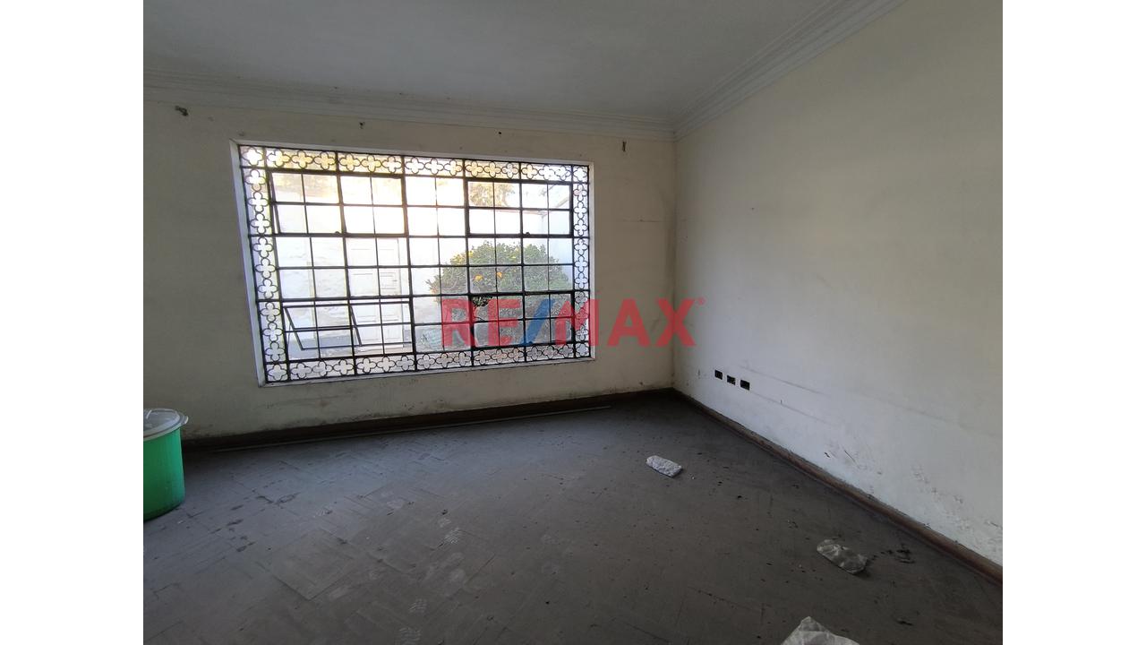 Alquiler De Terreno Comercial En Av. Salaverry Y Av. Cuba - Jesus Maria - 7