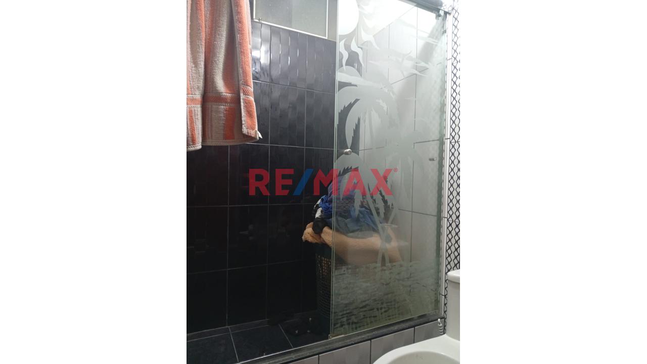 Se Vende Casa  De 4 Pisos Con Local Comercial En Avenida Con Doble Frente — foto 5