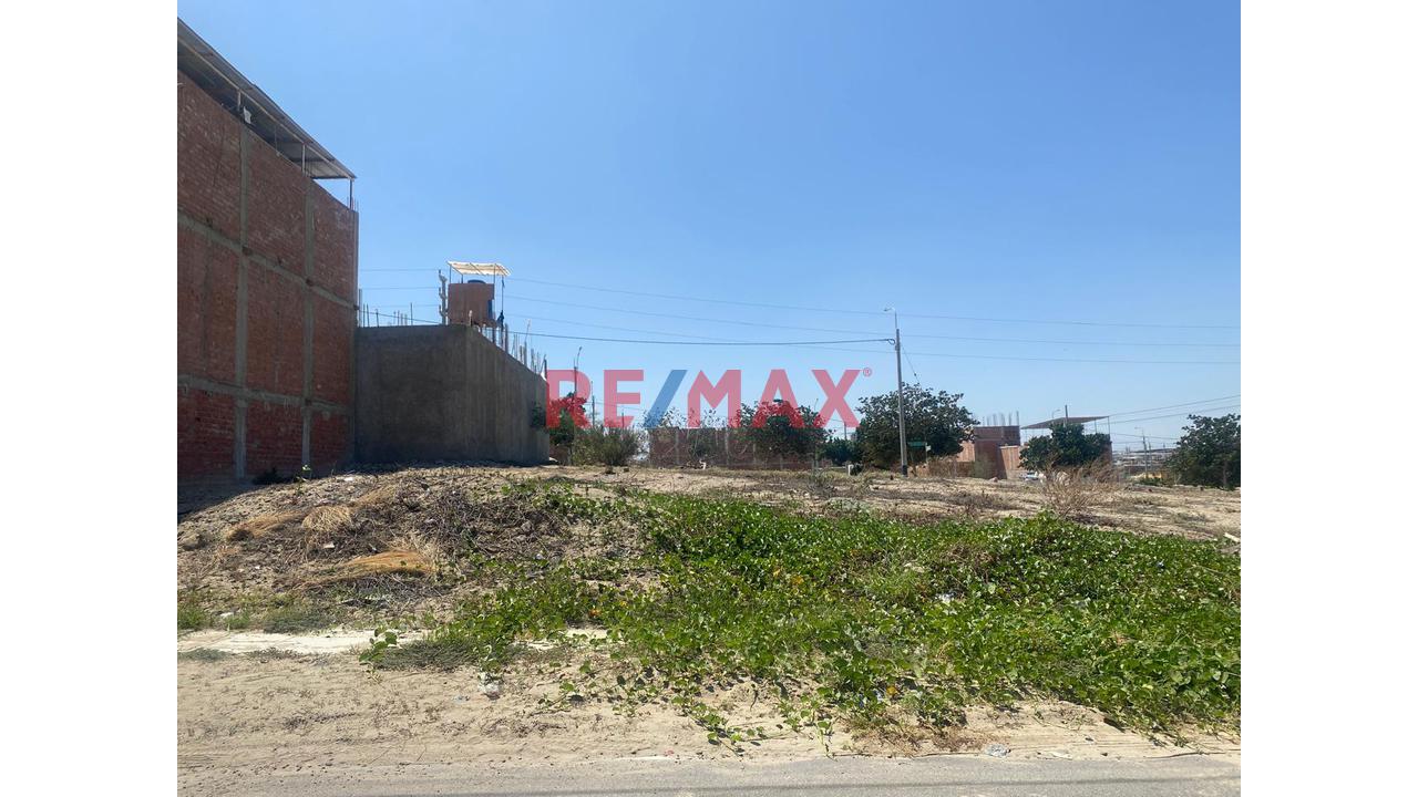 Venta De Terreno En Urb La Rinconada - I Etapa — foto 3