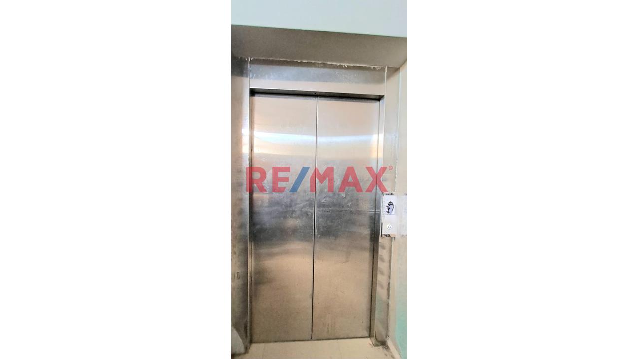 Oportunidad Unica¡¡¡ Para Inversionistas O Empresarios Que Buscan Espacio Amplio Y Bien Ubicado En El Corazón Comercial De Lima. - 13