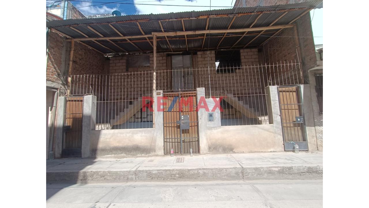 Se Vende Terreno 210 M2, Jr. De La Justicia 252, Cajamarca - 1