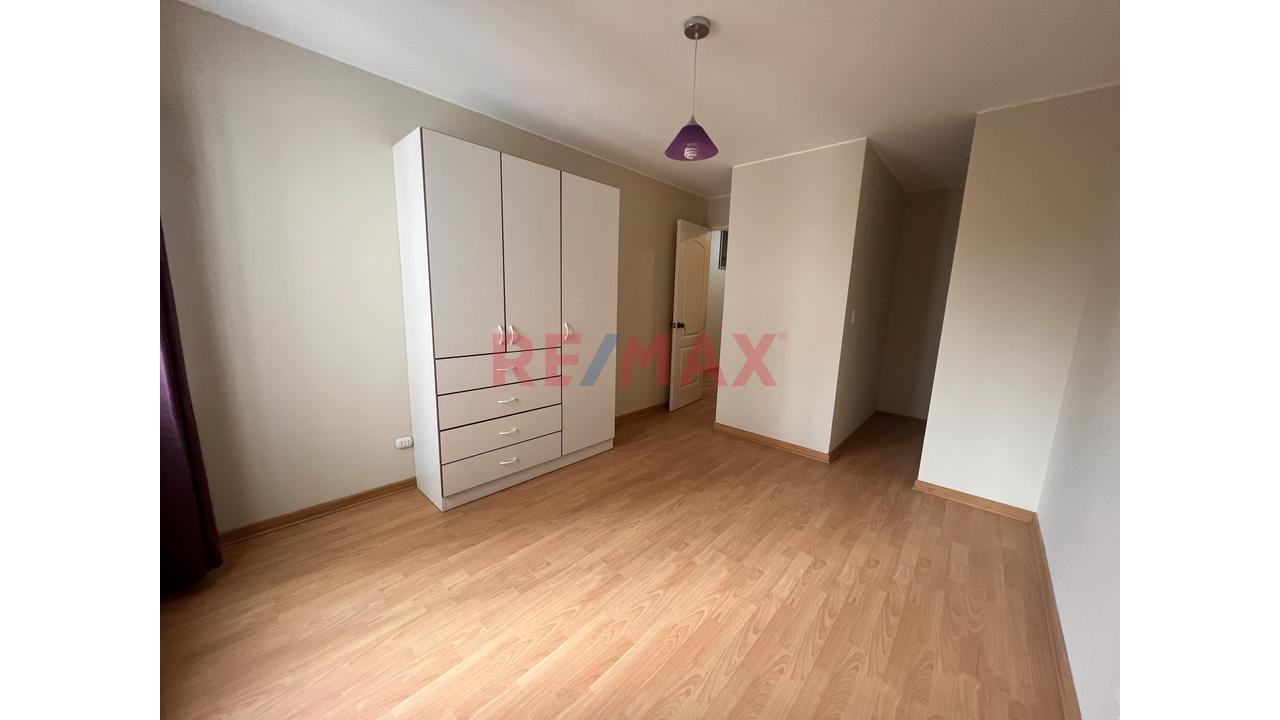 Se Vende Dúplex Moderno + Estacionamiento + Excelente Ubicación. - 10