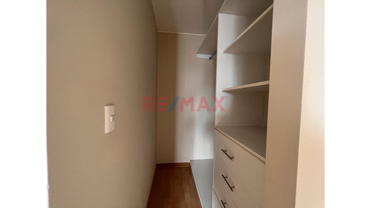 Se Vende Dúplex Moderno + Estacionamiento + Excelente Ubicación. - 9
