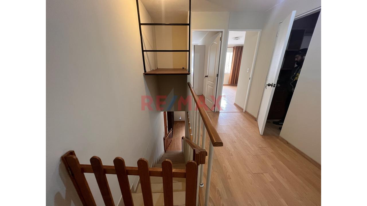 Se Vende Dúplex Moderno + Estacionamiento + Excelente Ubicación. - 11