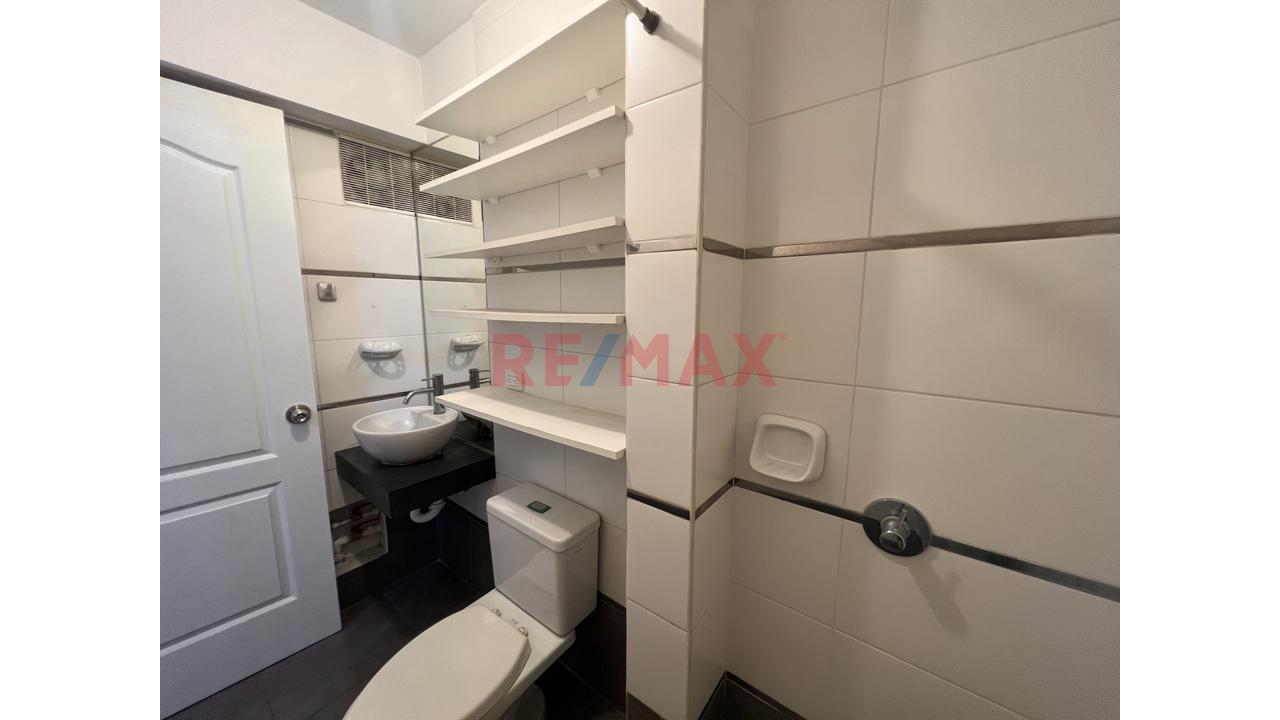Se Vende Dúplex Moderno + Estacionamiento + Excelente Ubicación. - 7