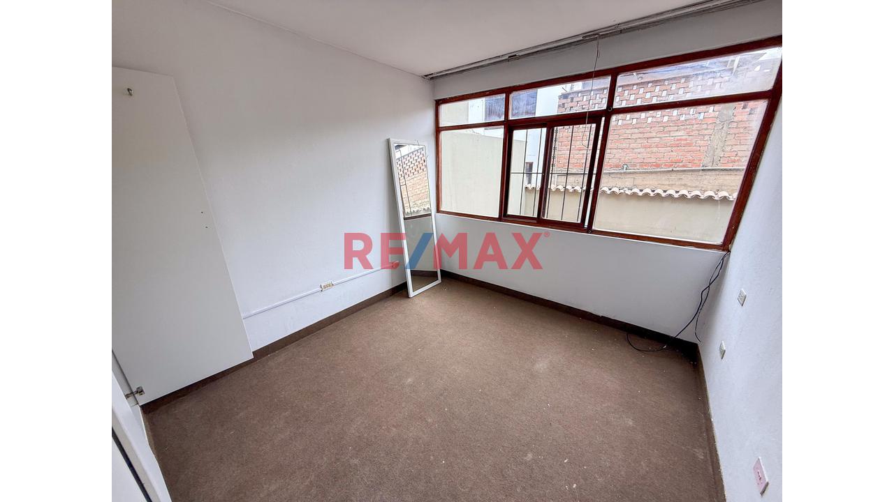 Venta De Amplia Casa En Surco Urb. Benavides - 19