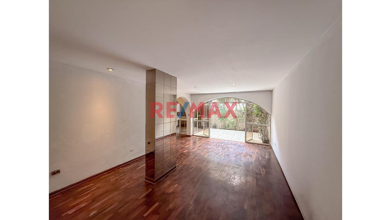 Venta De Amplia Casa En Surco Urb. Benavides - 4